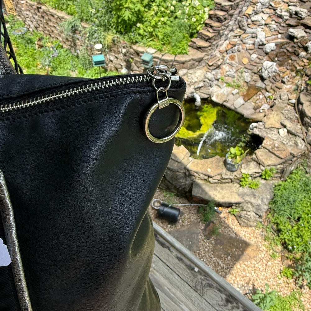 Coach Poppy Glam Tote – Style F0967-13820 🖤 - Picture 12 of 14